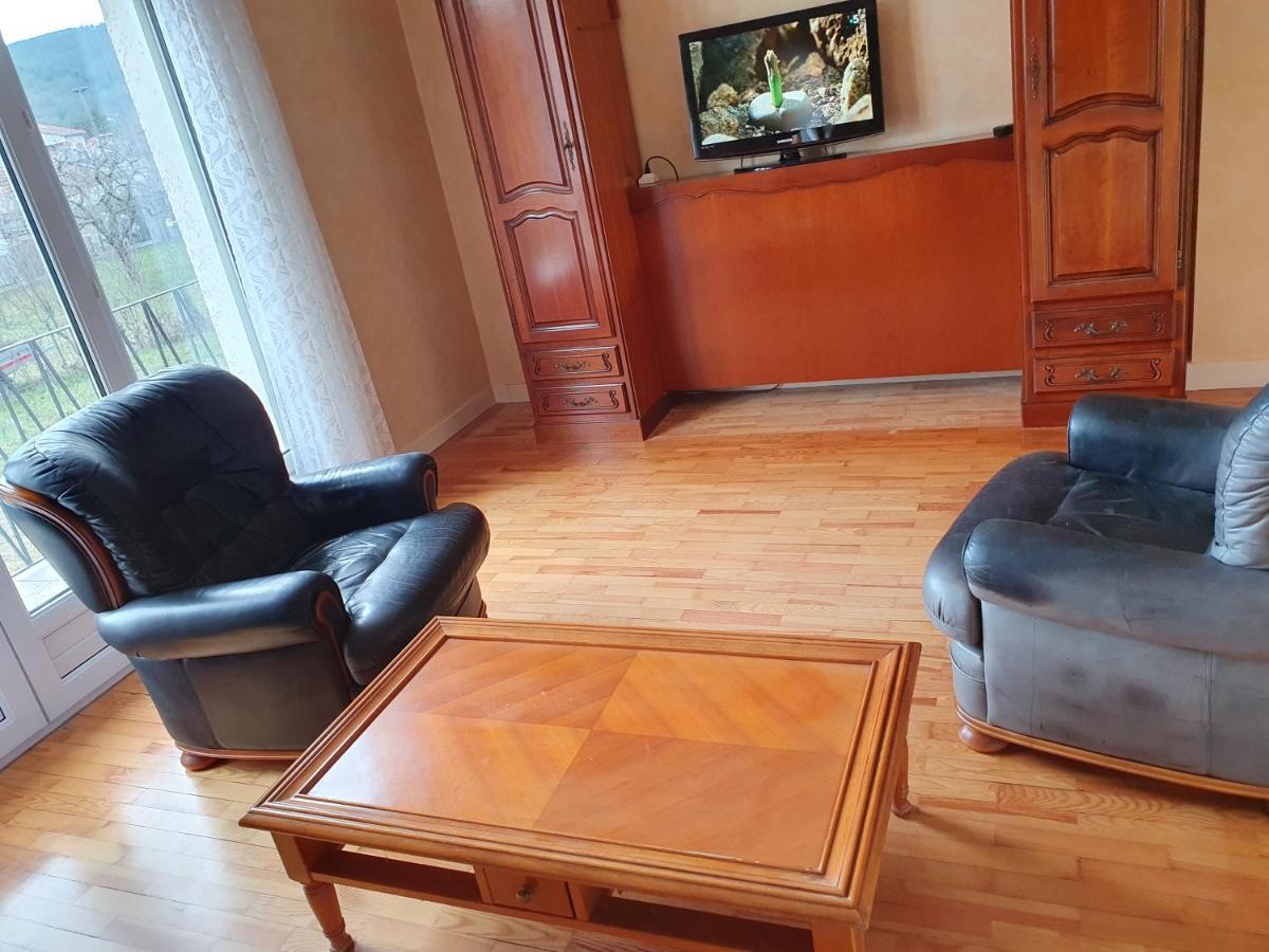 La Bourzede F3 Apartment Langeac ภายนอก รูปภาพ